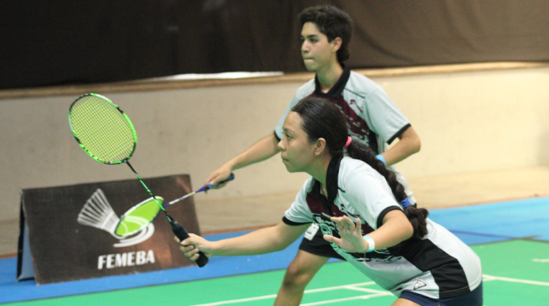 Badminton